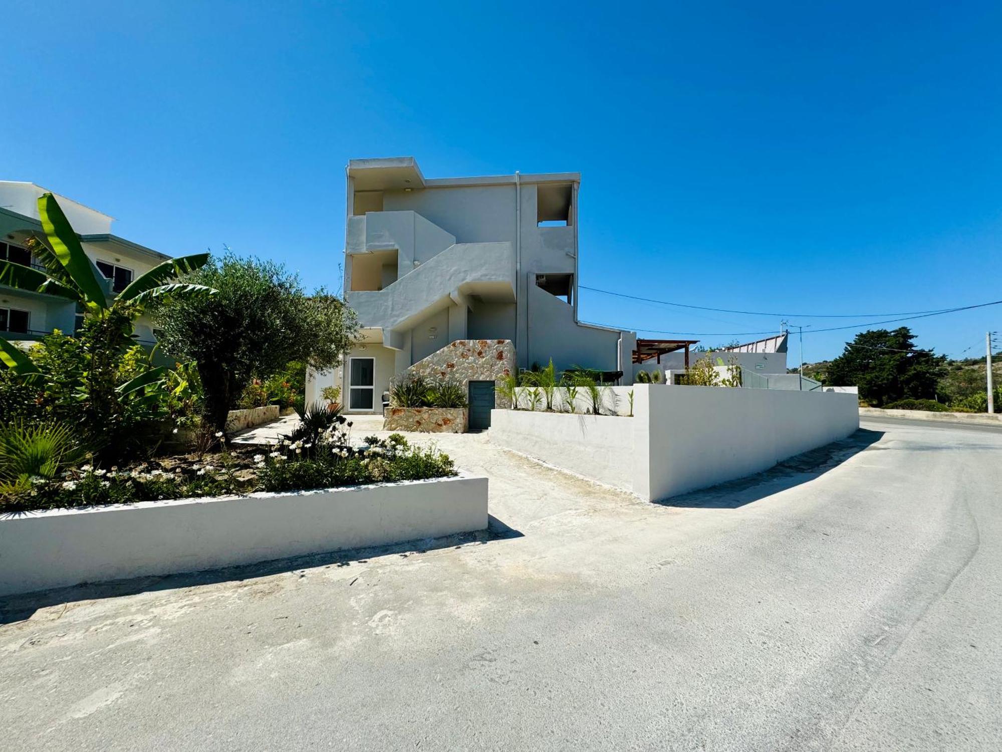 Peter'S Place Faliraki Exterior photo