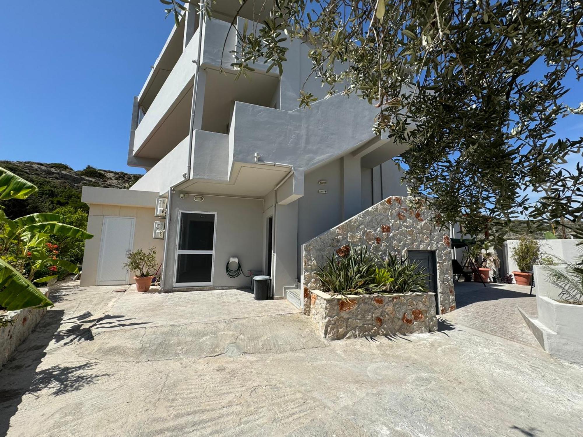 Peter'S Place Faliraki Exterior photo
